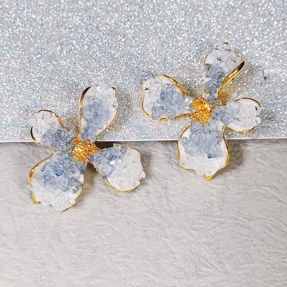 Floral Earrings, Flower Stud Earrings, Crystal Earrings, Gold Statement earrings - Picture 10 of 10